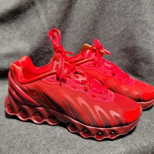 Nike University Red Air Max DN8